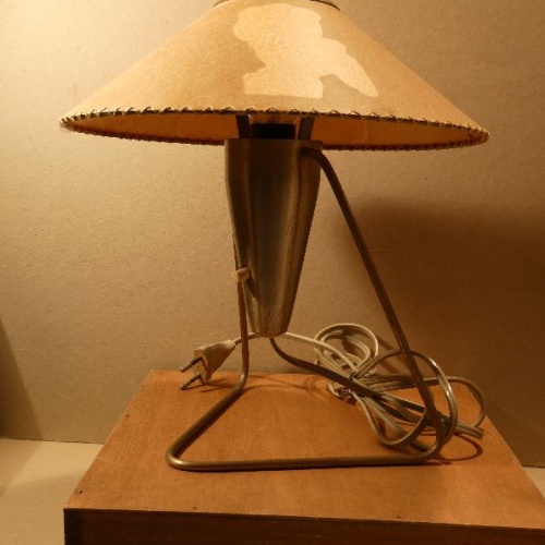 stolní lampa