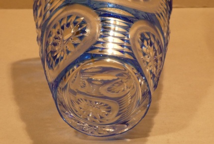 váza sklo modrá2.jpg